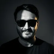 Portrait of Umair Q., founder of Quid